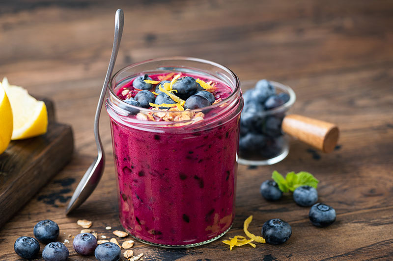 delicious frozen blueberry smoothie, juice bar business loans